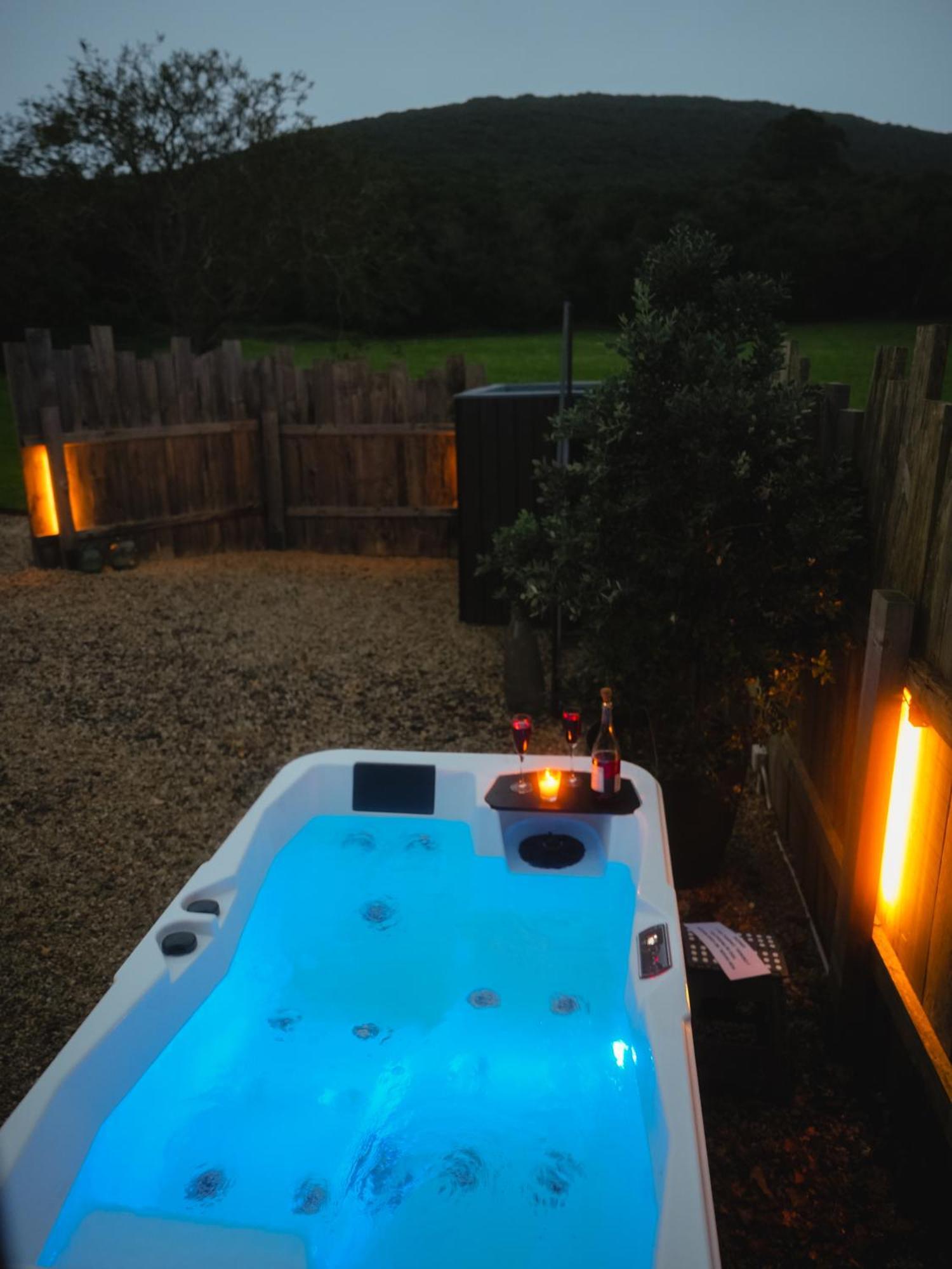 Vibe Luxury Cabins Arnuero Dış mekan fotoğraf